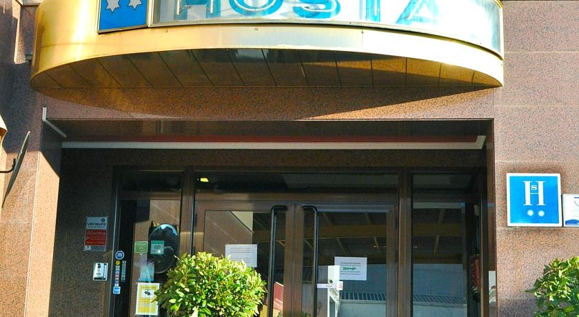 Hostal Valdepeñas by Bossh Hotels