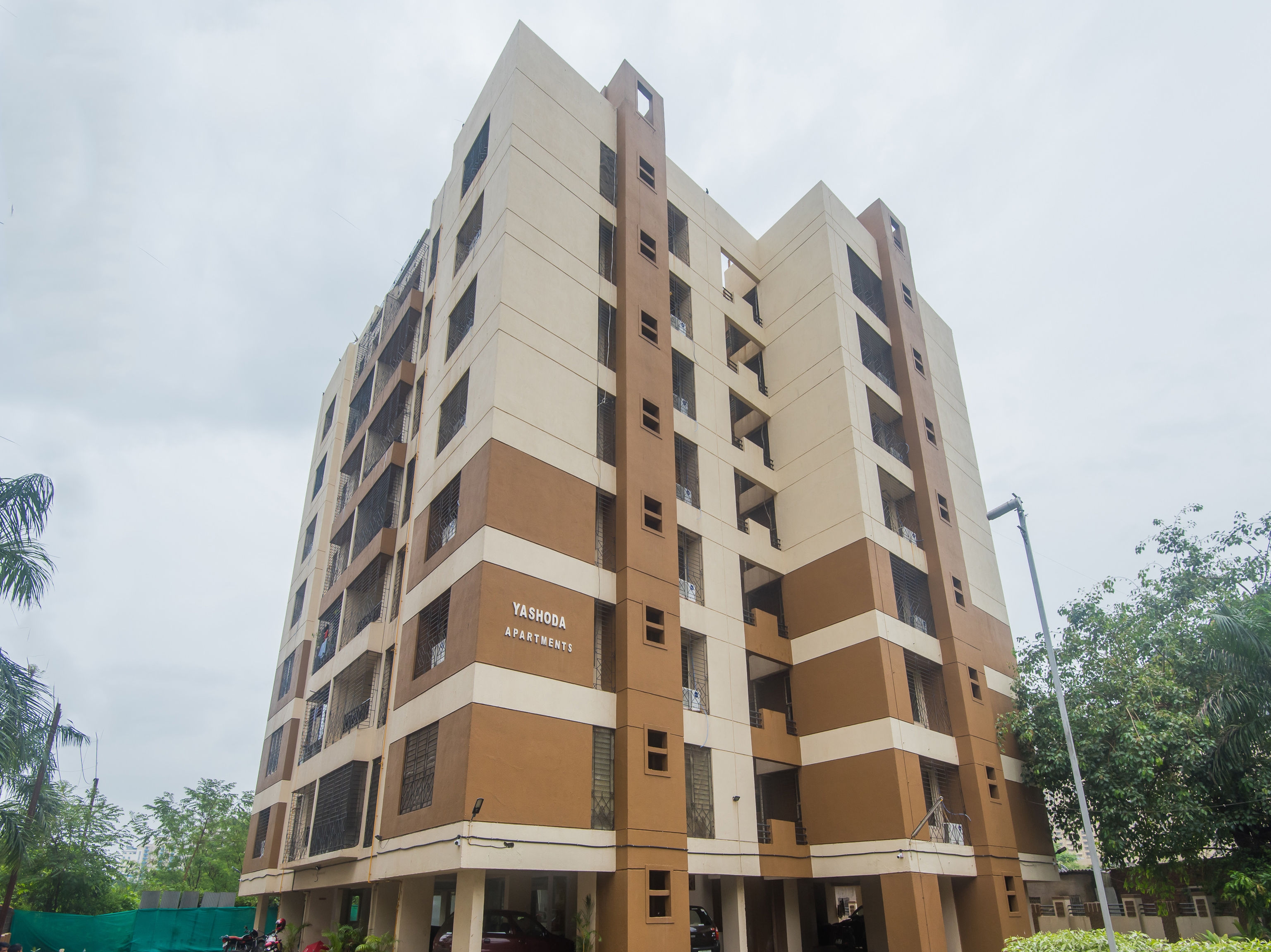 OYO 15119 Vista Service Apartment