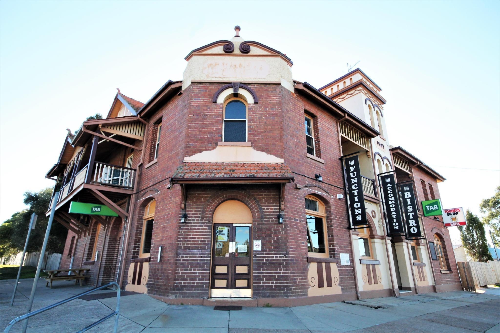 Abermain Hotel