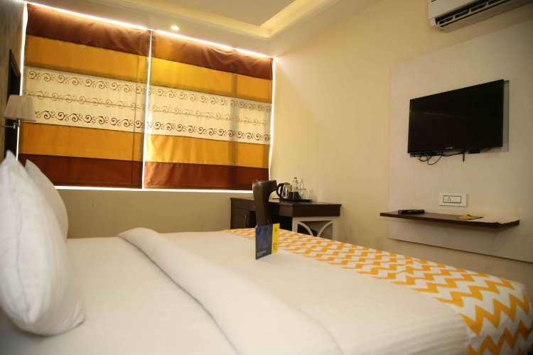 Fabhotel Royal Plaza