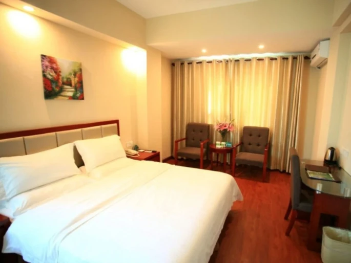 Greentree Inn Sanya Heping Street Lover Bridge Exp