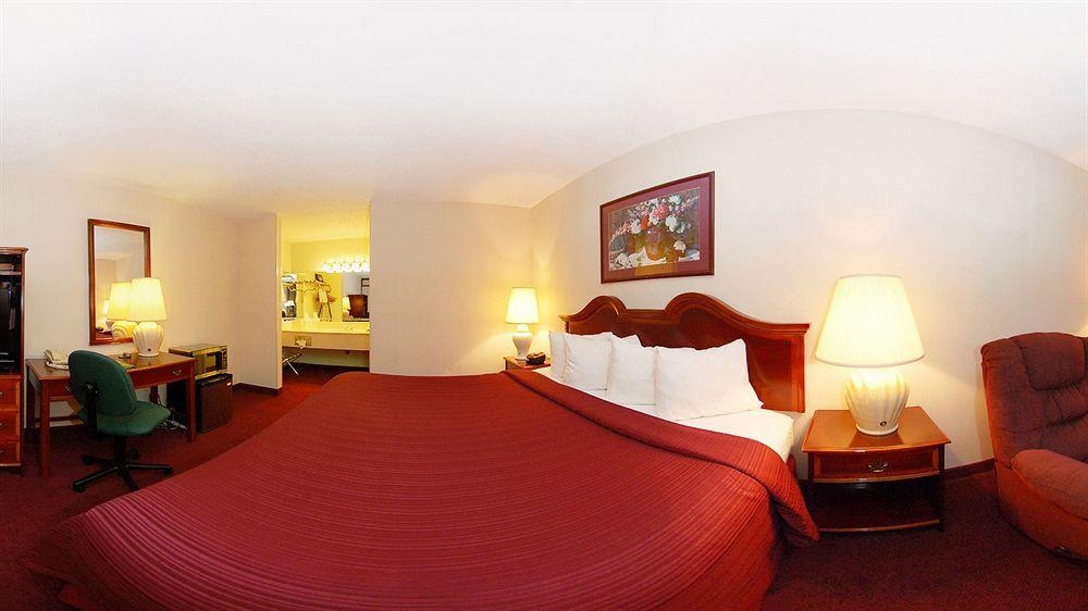 Quality Inn Ennis Area