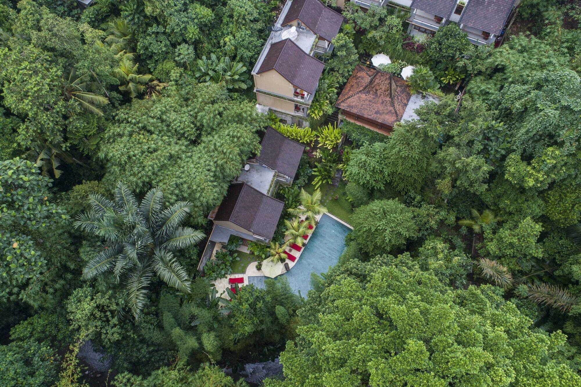 Desak Putu Putera Cottages