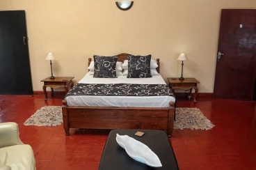 Villa Suriyagaha Hotel