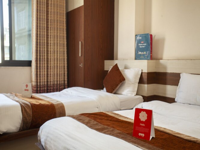 OYO 219 Hotel Royal Kusum