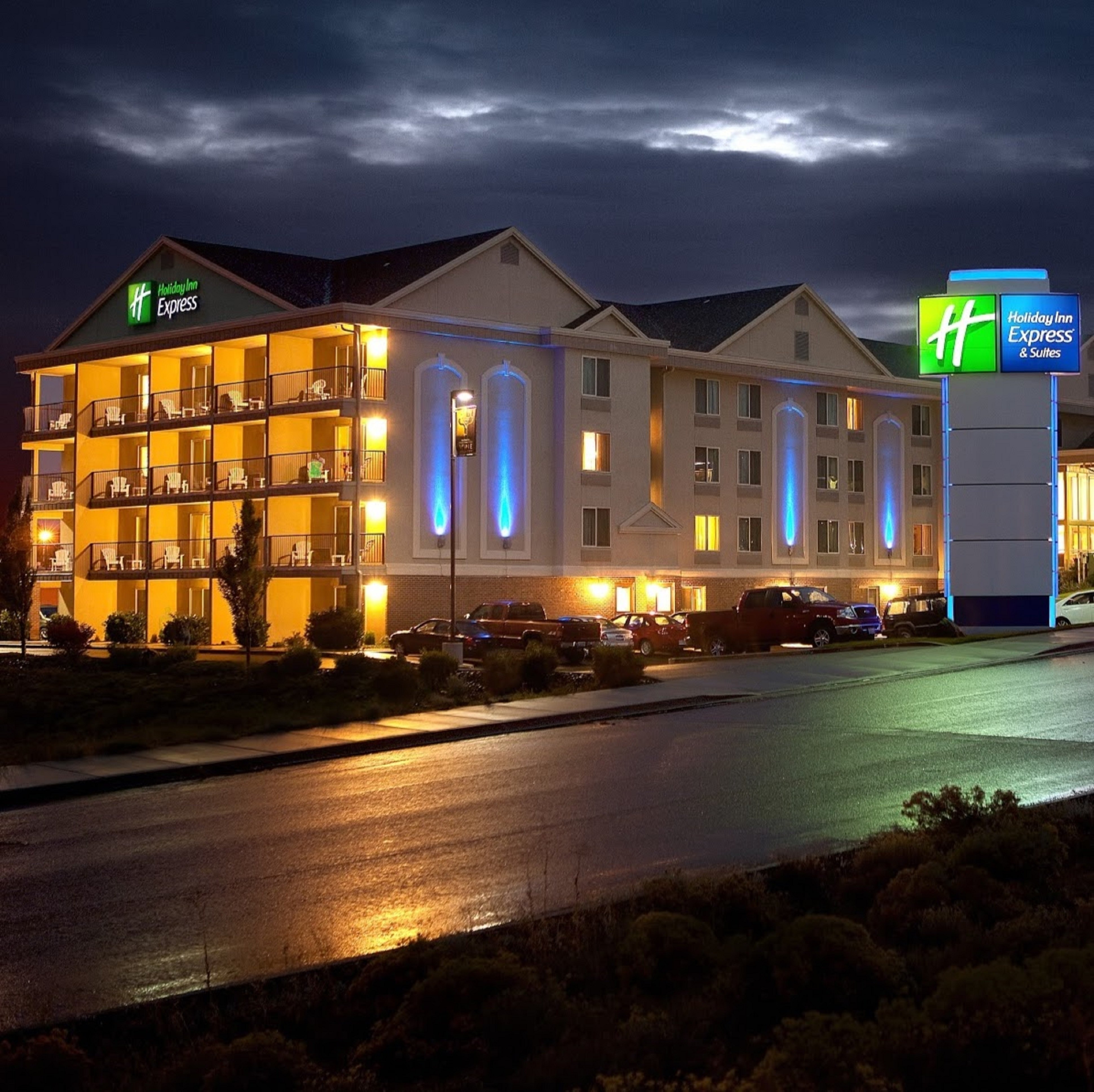 Holiday Inn Express and Suites Richland