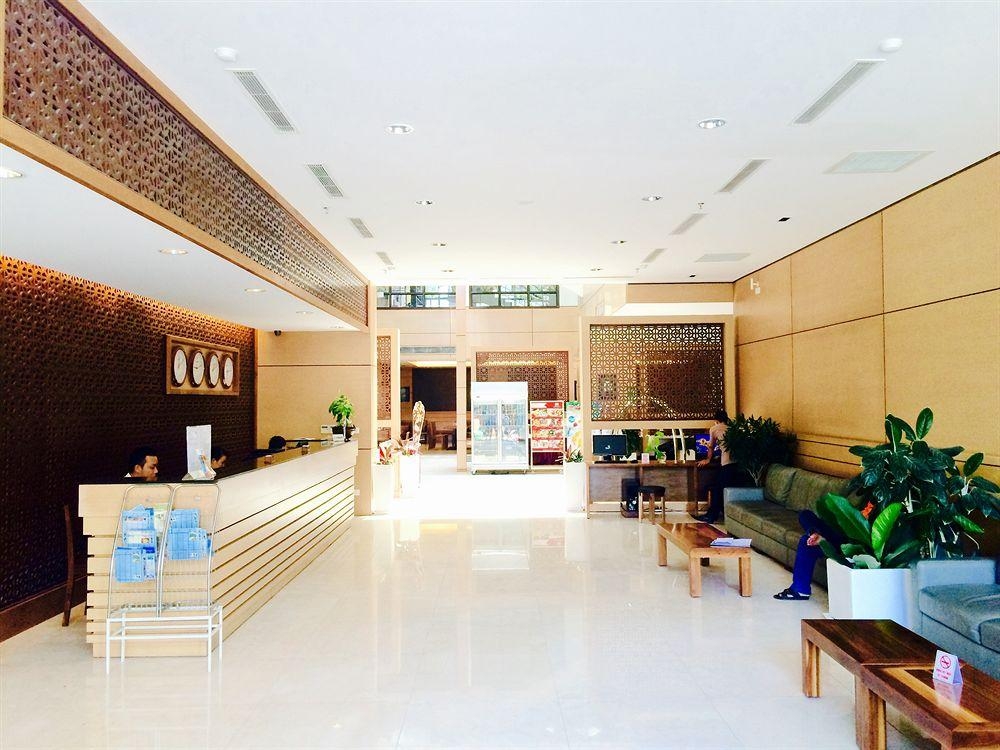Nhi Phi Hotel Nha Trang