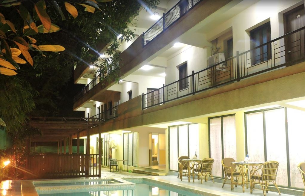 Maximum Holiday Inn