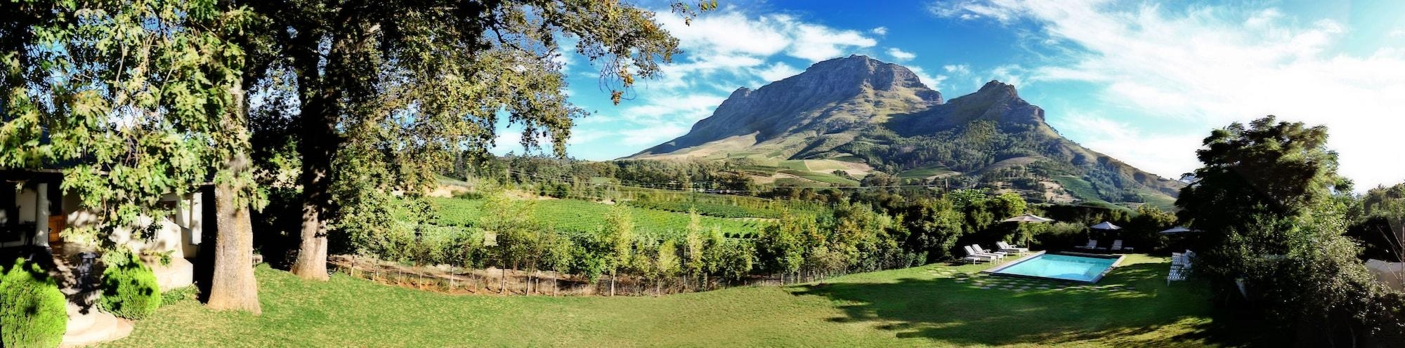 Le Pommier Wine Estate