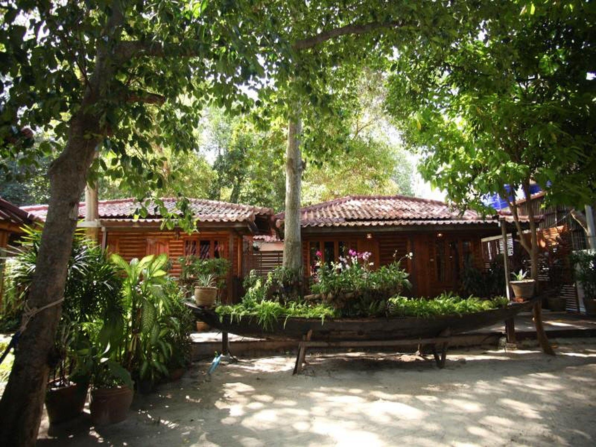 Tonsak Resort