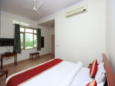 OYO 8051 Hotel Don Jon