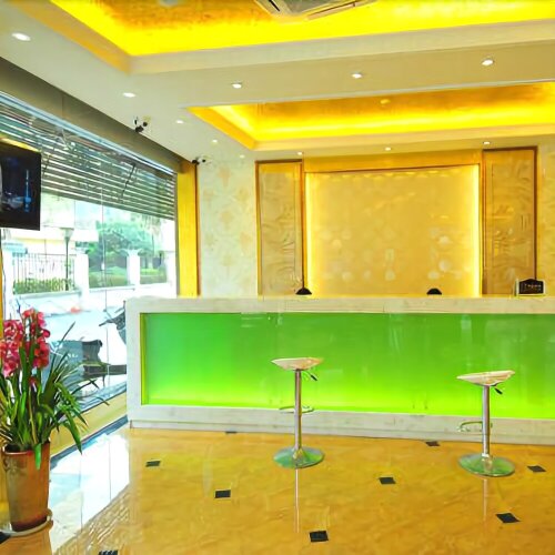 Huayang Hotel