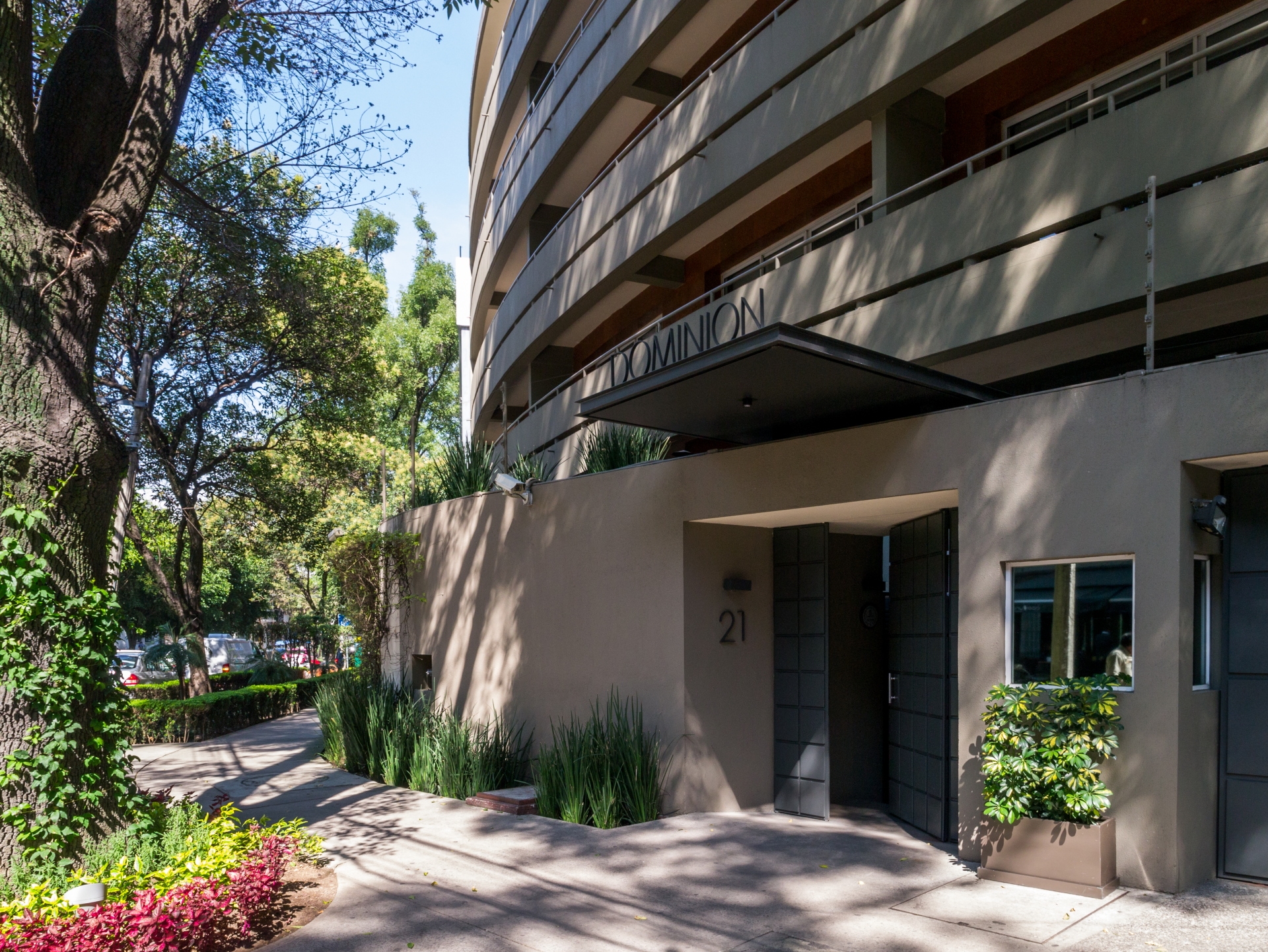 Dominion Polanco Suites