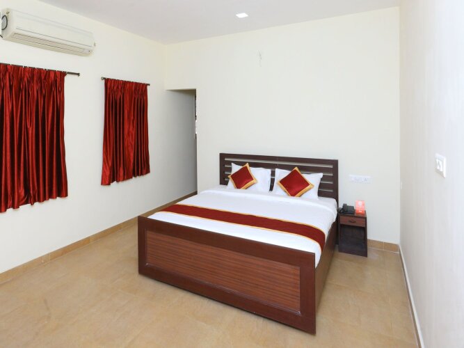 OYO 10121 Hotel Twilight Bay