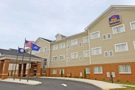 Holiday Inn Express and Suites Charlottesville