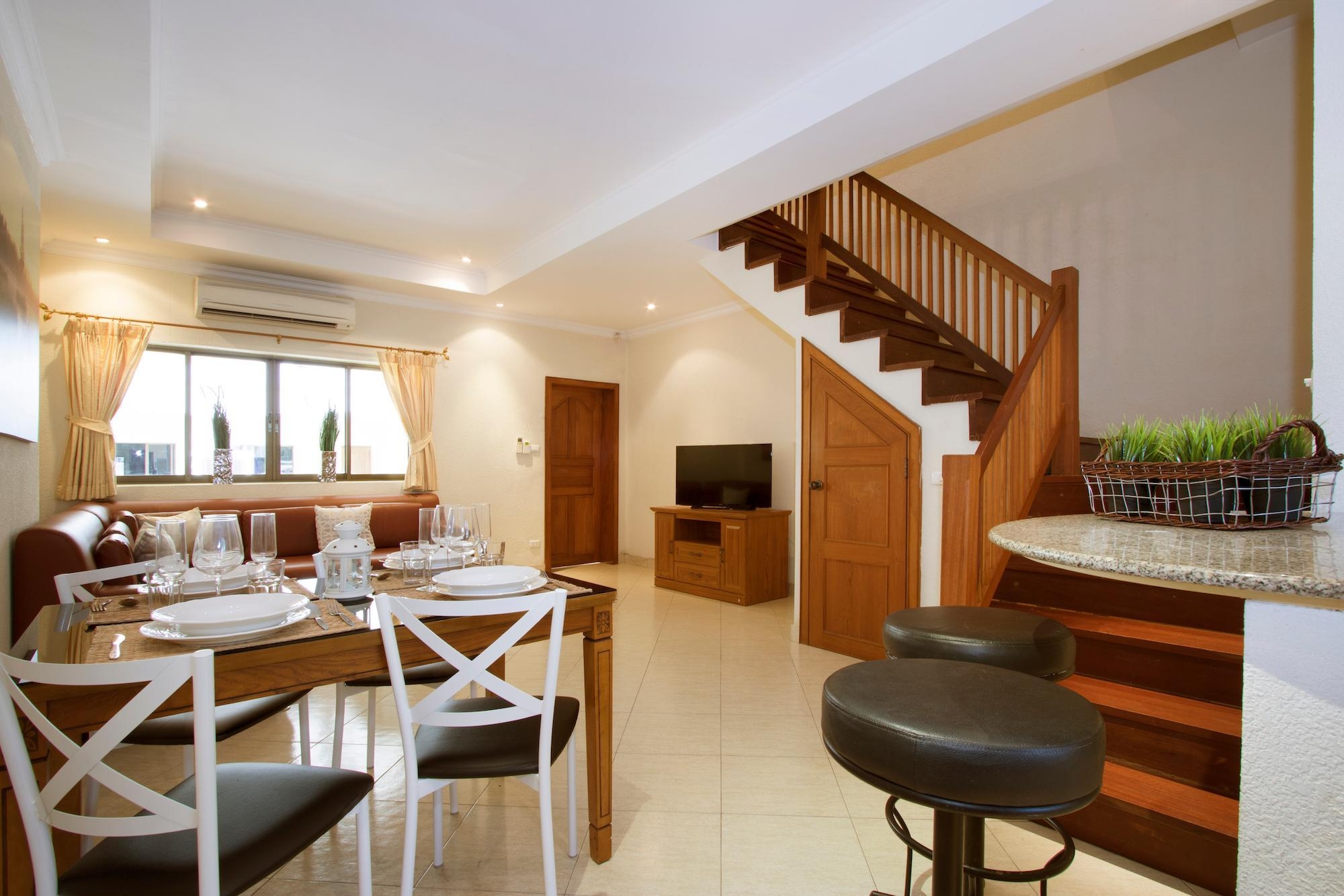 Ashford Villas Cosy Beach Pattaya
