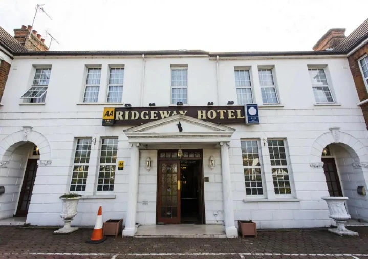 Ridgeway Hotel