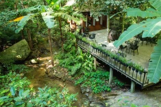 Baan Suphanbhum - Teddu Inn Maekampong