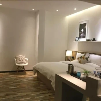 Mome Hotel