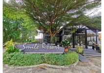 Smile Resort Sriracha by ZUZU