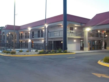 SureStay Hotel by Best Western Lenoir City