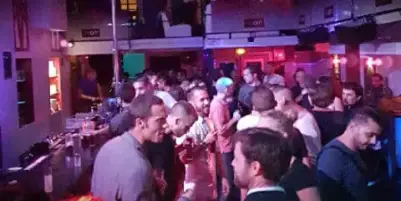 Le Moom Club