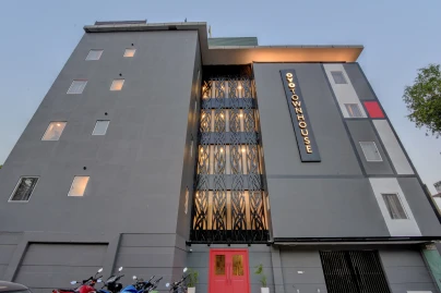 Oyo Townhouse 117 Punjabi Bagh