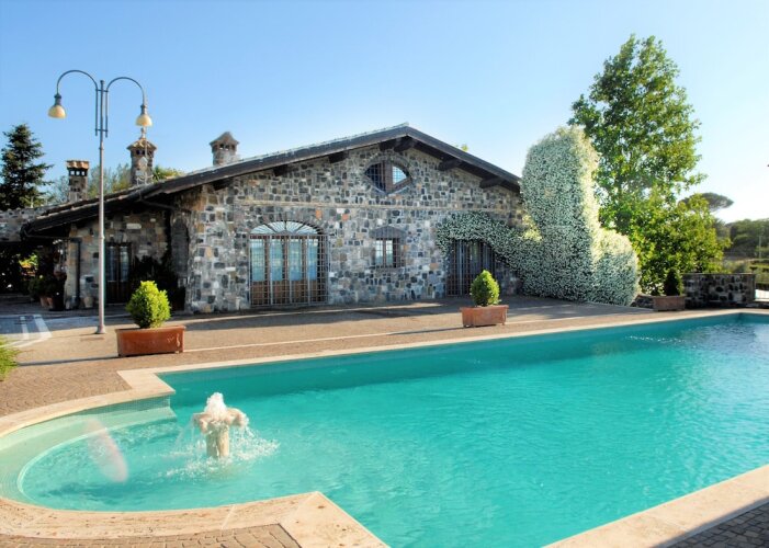 Villa Domus Pétra