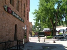 Iron Horse Inn & Casino