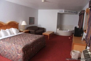 Tivoli Inn & Suites