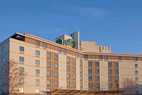 La Quinta Inn & Suites Boston Somerville