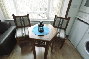 Kempsford House Apartments