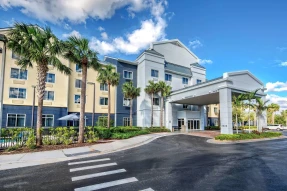 Fairfield Inn & Suites Naples