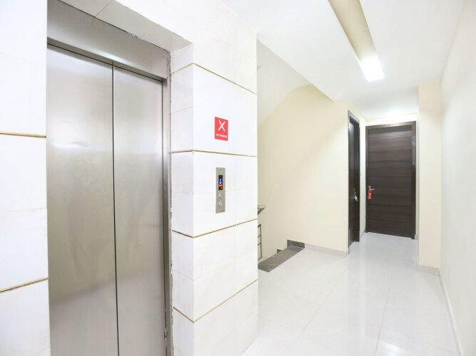 OYO 10318 Hotel Sukhman Residency