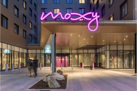 Moxy London Heathrow Airport