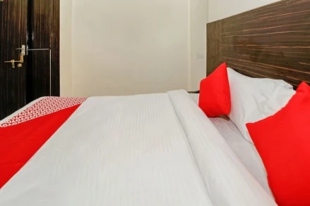 Hotel Summer Hill by OYO Rooms