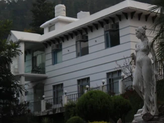 Explore Himalayas Resorts