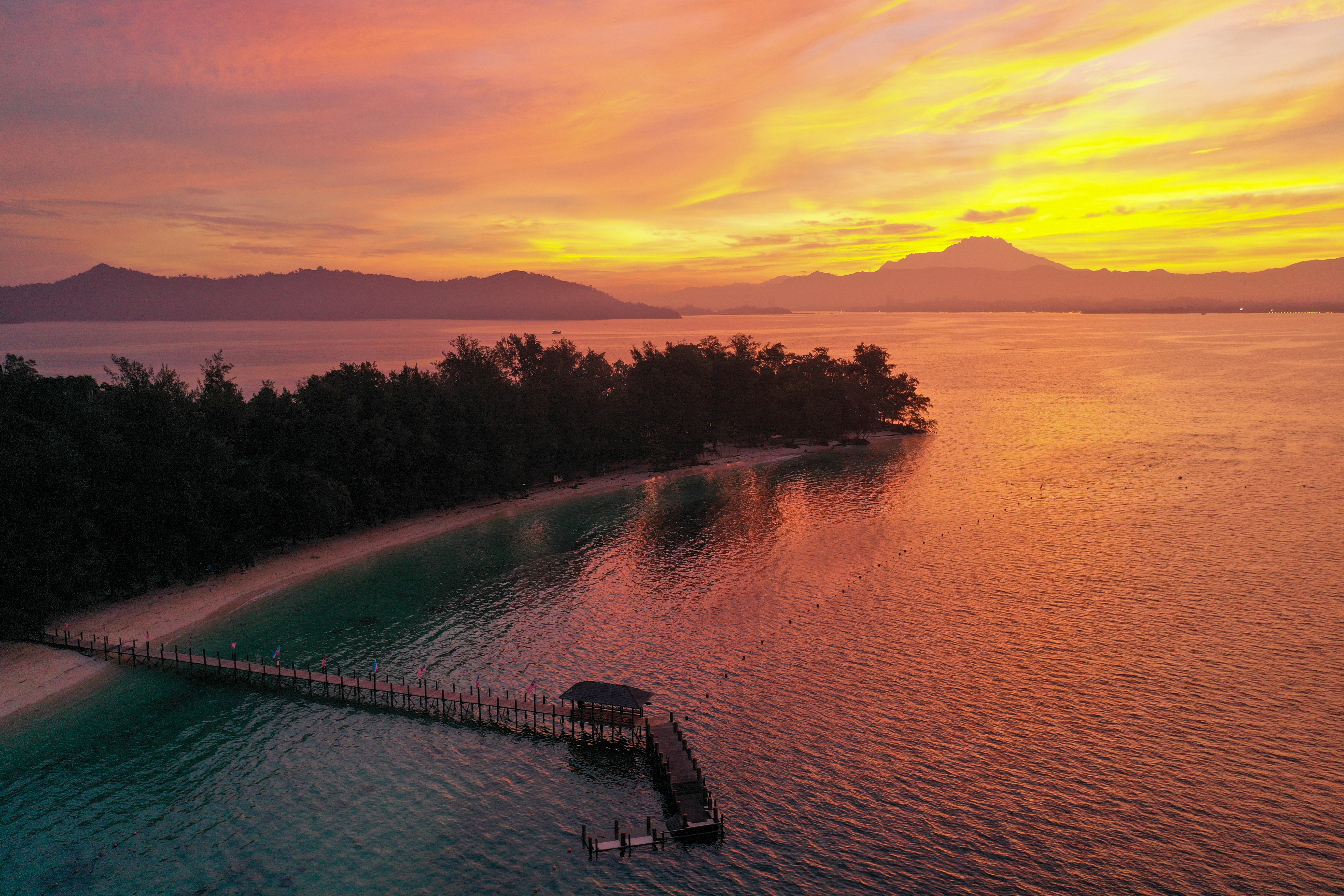 Sutera Sanctuary Lodges at Manukan Island Resort