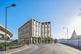 Courtyard By Marriott London City Airport