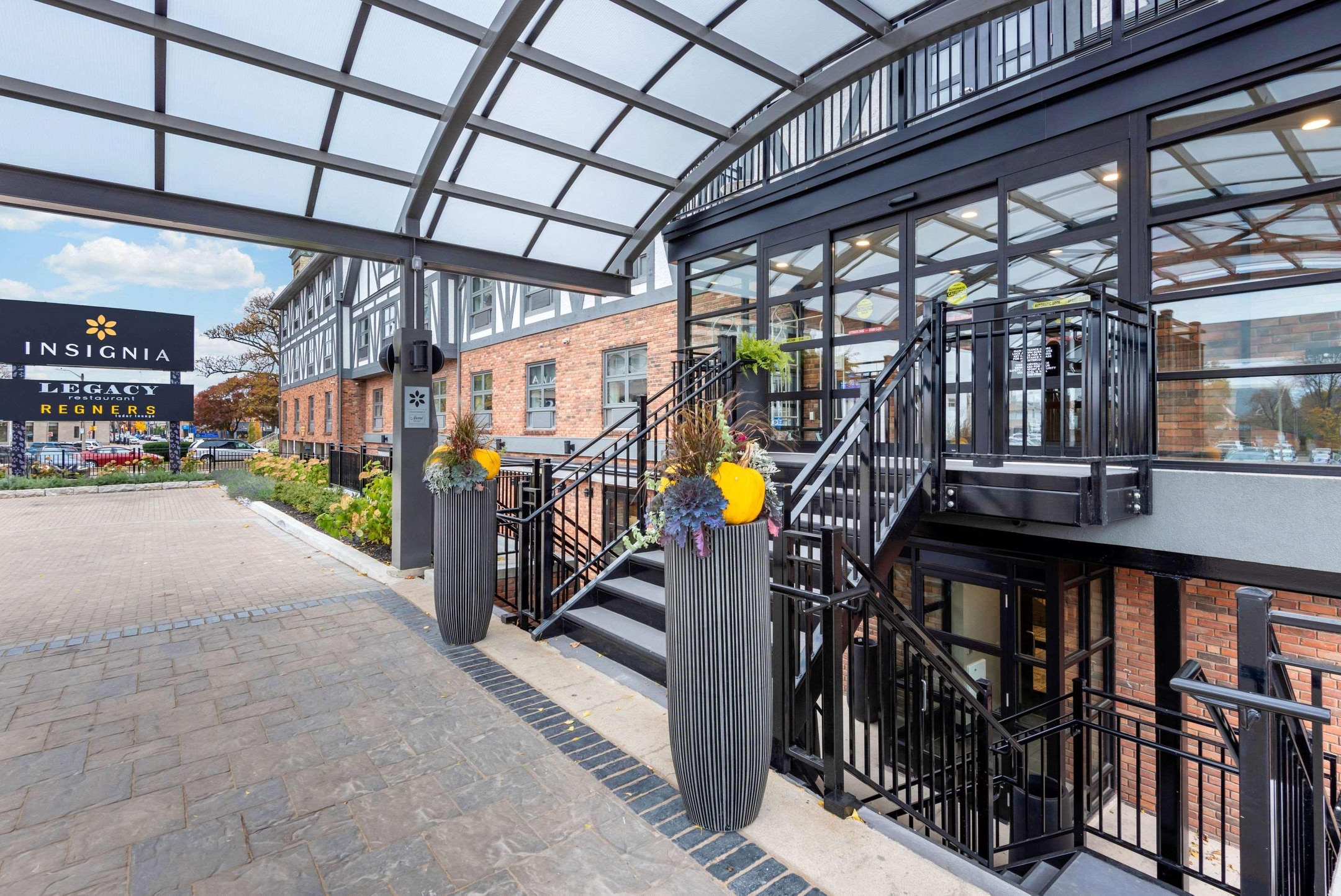 The Insignia Hotel, Sarnia, A Tribute Portfolio Ho