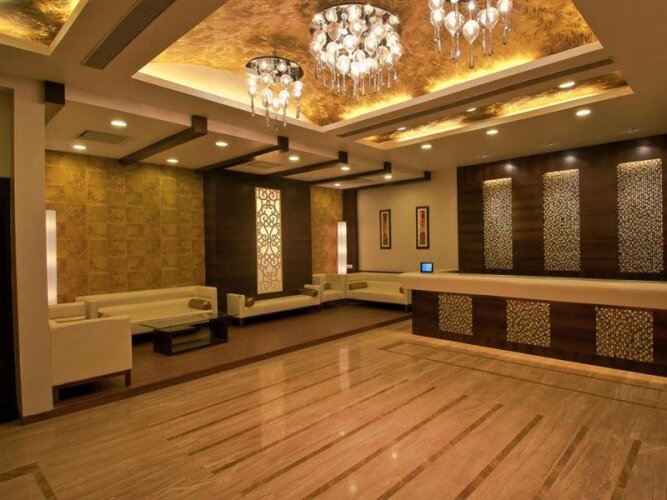 哈里帕塔俯瞰大桥 OYO 酒店(OYO Rooms Hari Phatak over Bridge)