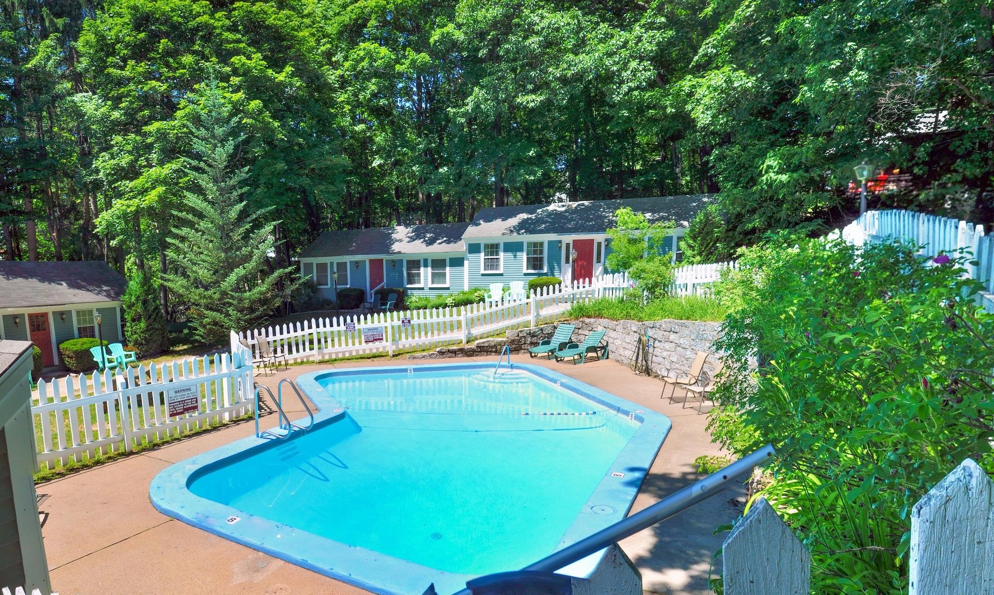 Oxen Yoke Inn & Motel