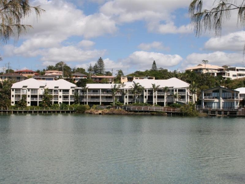Sunrise Cove Holiday Apartments