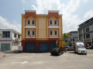 OYO 44023 Mehram Hotel