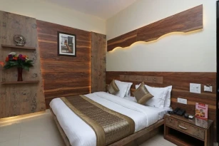 Hotel Mahajan Palace
