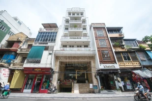 Golden Silk Boutique
