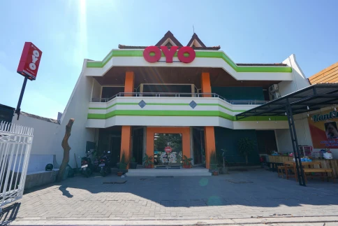 OYO 1225 Hotel Dibino