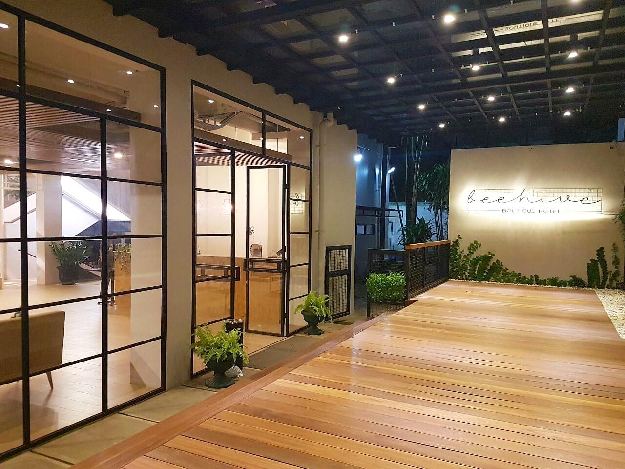 Beehive Boutique Hotel