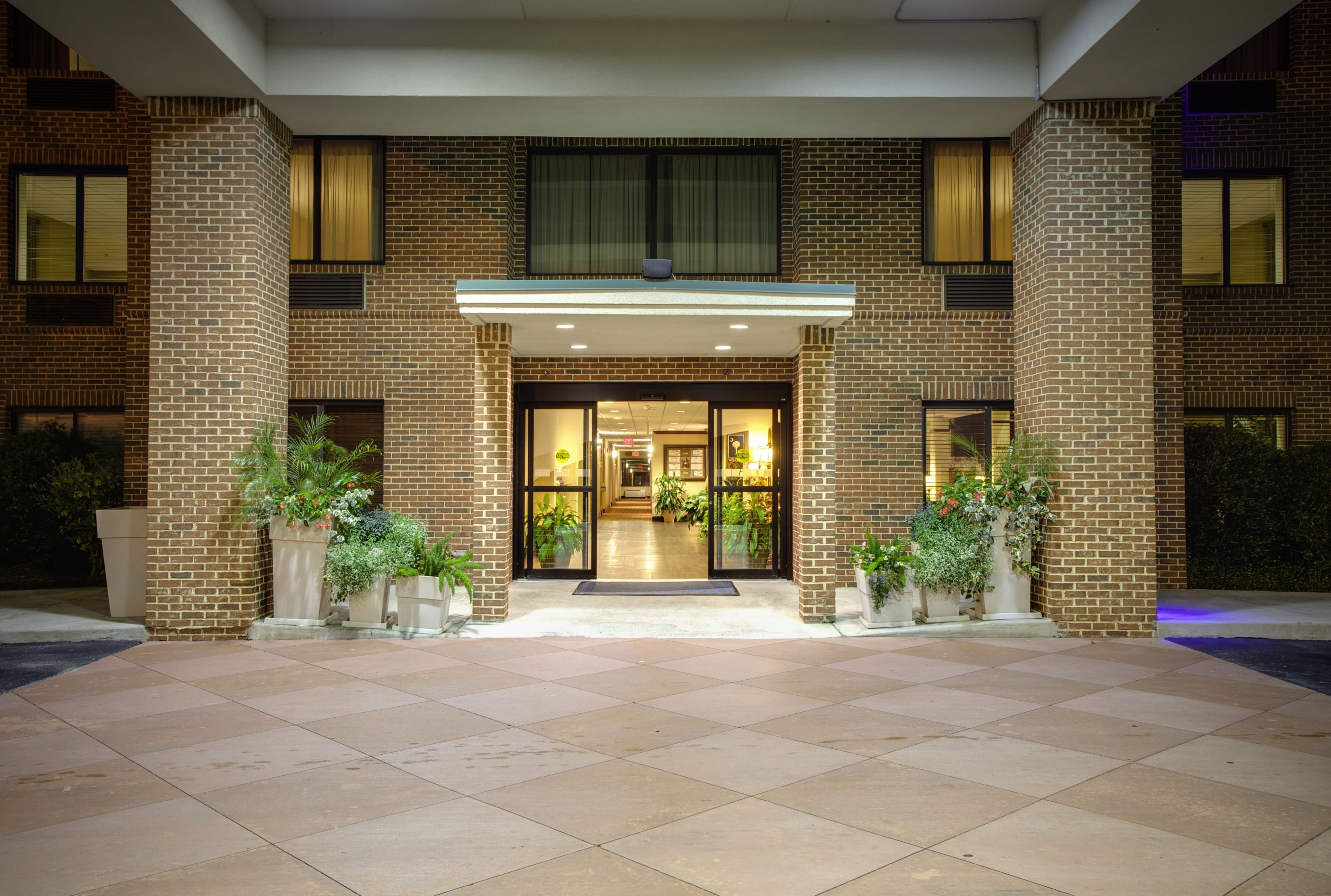 Holiday Inn Express and Suites Columbia I 20 at Cl