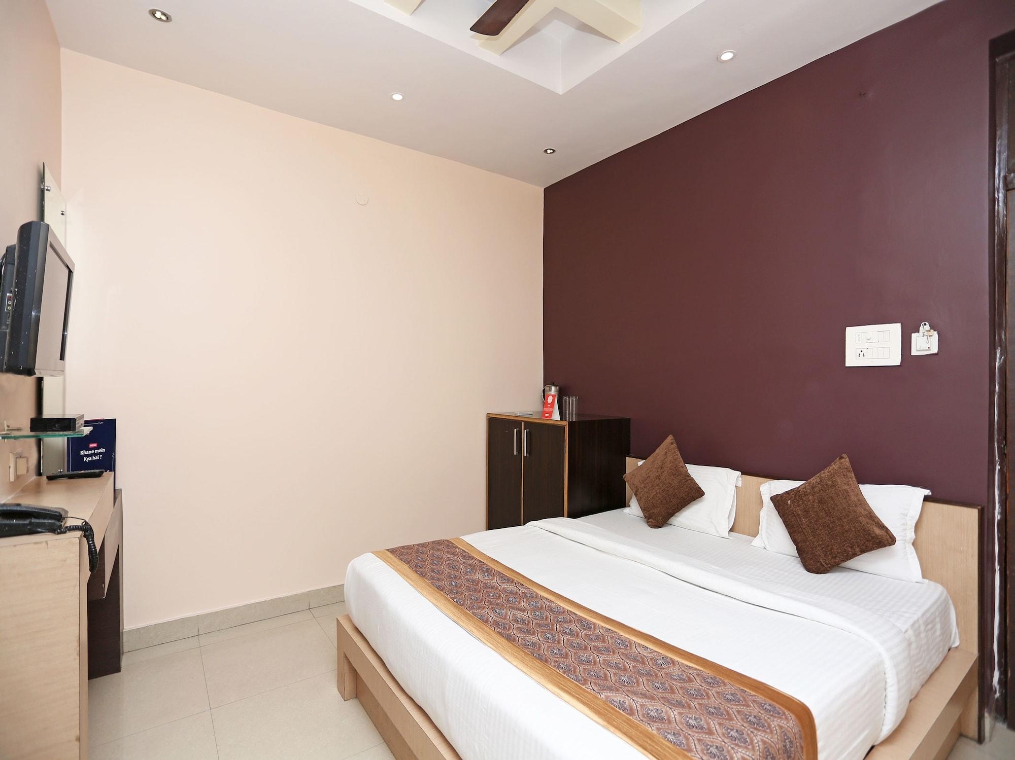 Oyo 11596 Sanjay Guest House